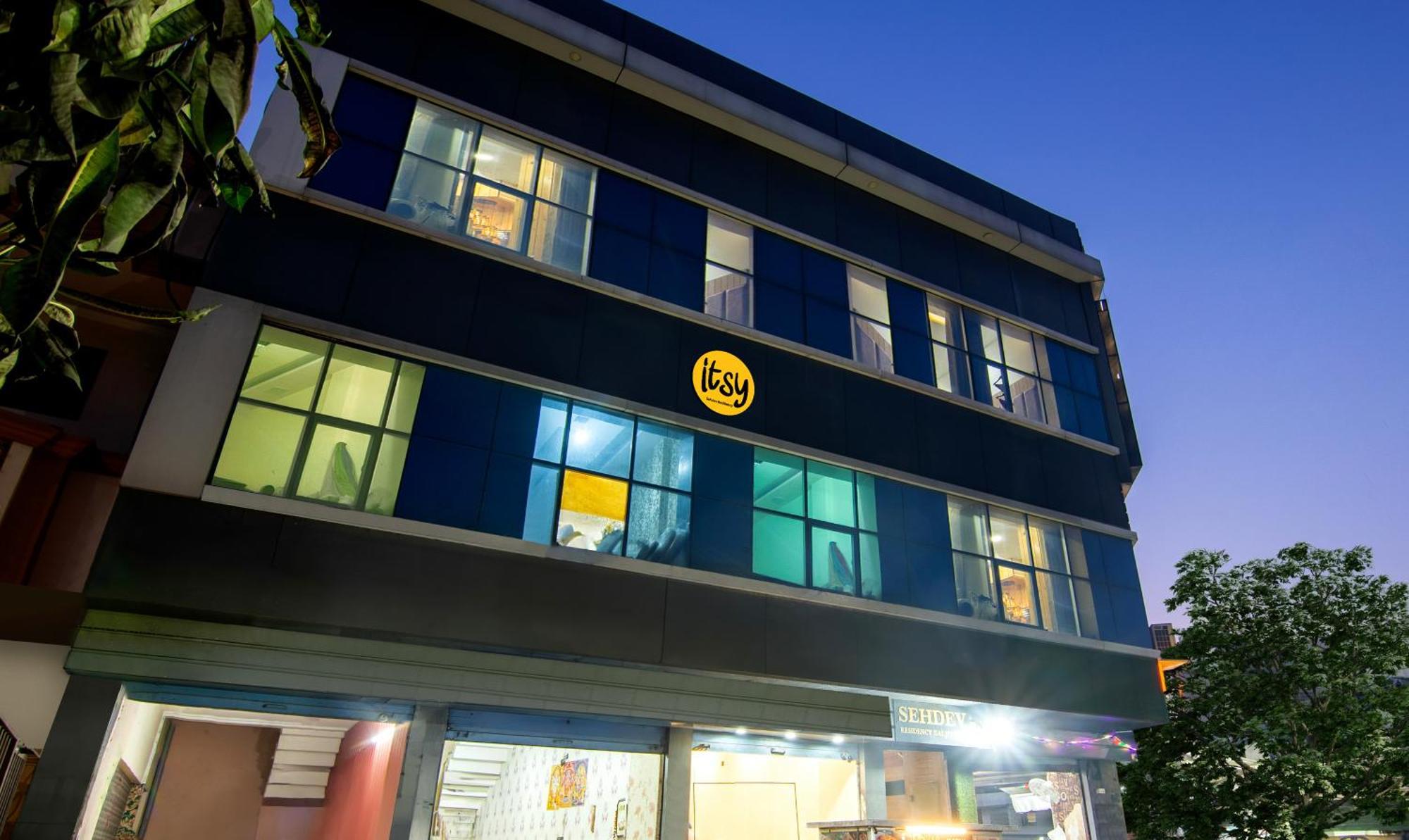 Itsy Hotels Sehdev Residency, Near Golden Temple Amritsar Esterno foto